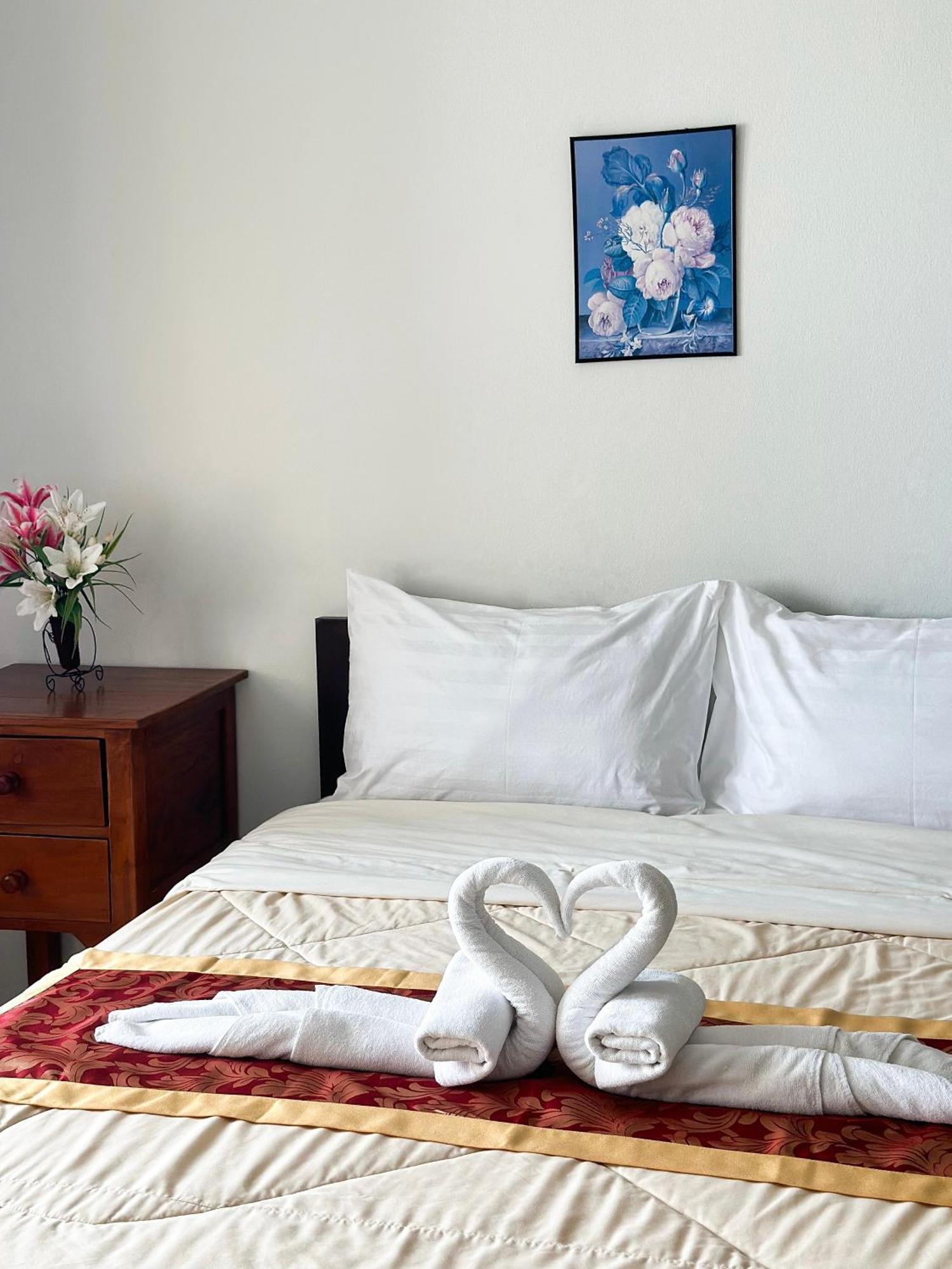 Rueangrat Hotel Ranong Buitenkant foto