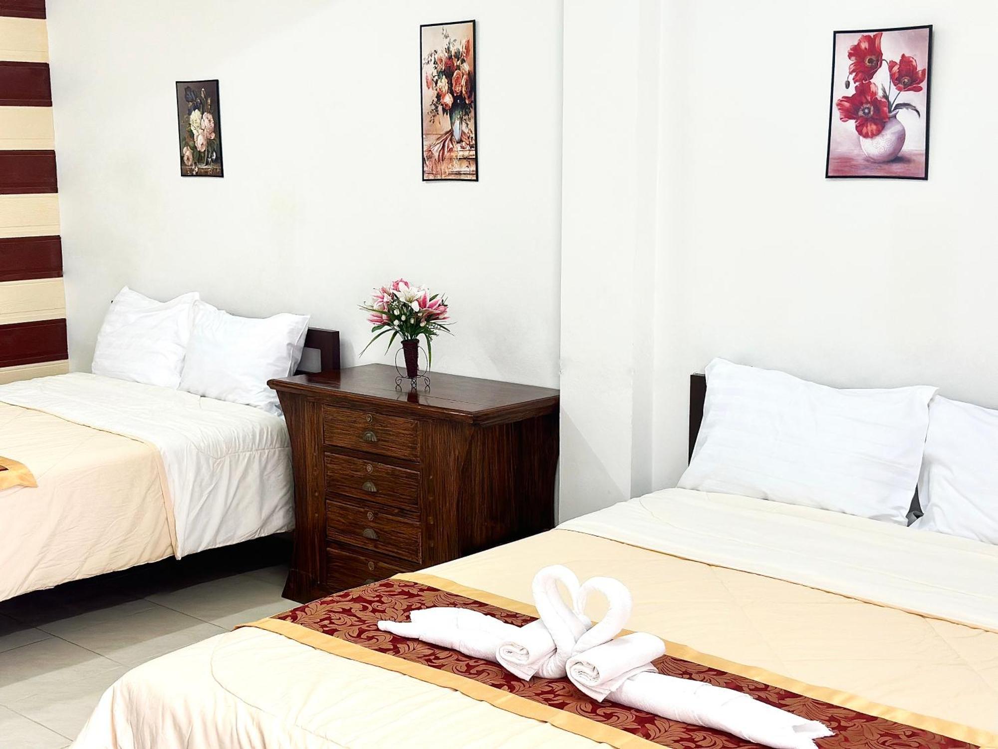Rueangrat Hotel Ranong Buitenkant foto