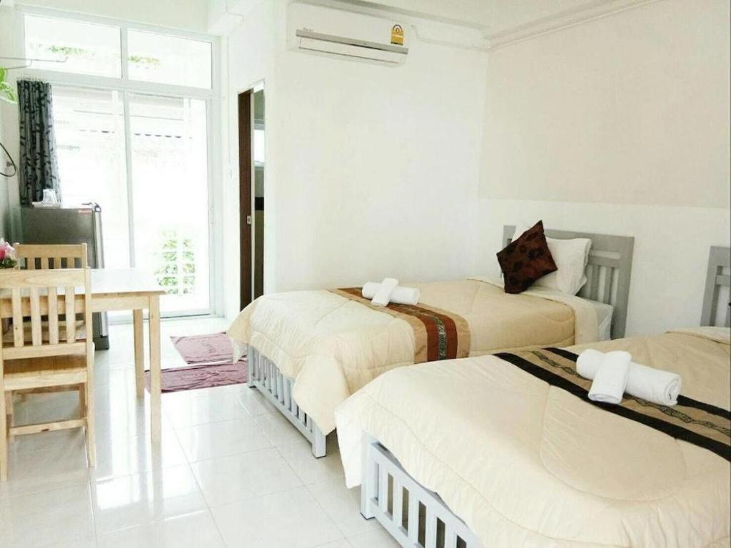 Rueangrat Hotel Ranong Buitenkant foto