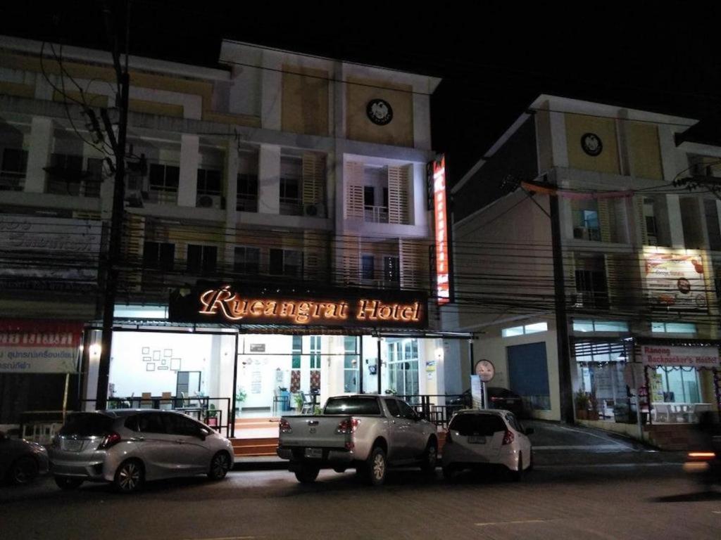 Rueangrat Hotel Ranong Buitenkant foto