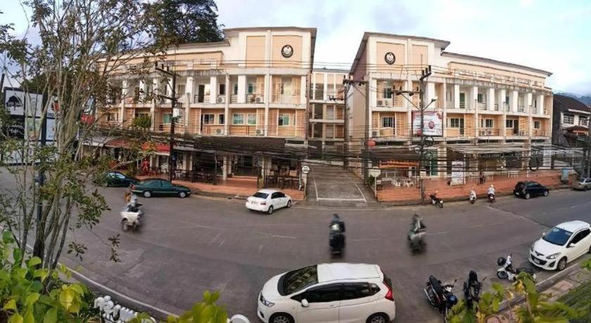 Rueangrat Hotel Ranong Buitenkant foto