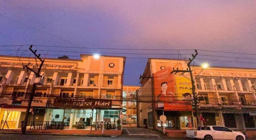 Rueangrat Hotel Ranong Buitenkant foto